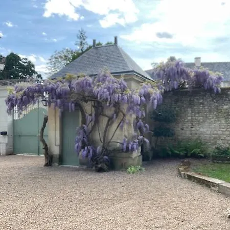 Bed & Breakfast Manoir Tour Carree 3*